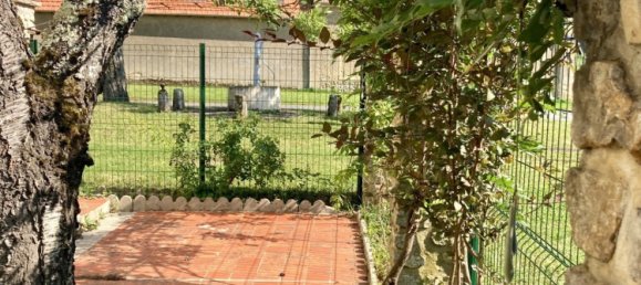 2 chambres Maison de ville à Germigny-l'Exempt, France No. 209182 12