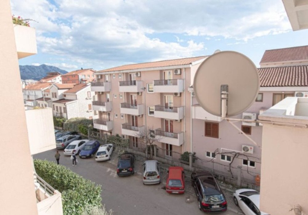 3 bedrooms Apartment in Budva, Montenegro No. 1795