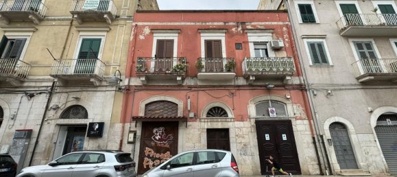 Apartamento de 3 habitaciónes en Barletta, Italy No. 26152 2
