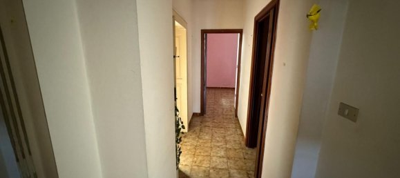 Apartamento de 3 habitaciónes en Barletta, Italy No. 26152 14