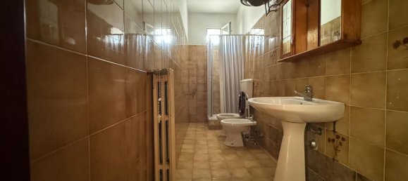 Apartamento de 3 habitaciónes en Barletta, Italy No. 26152 13