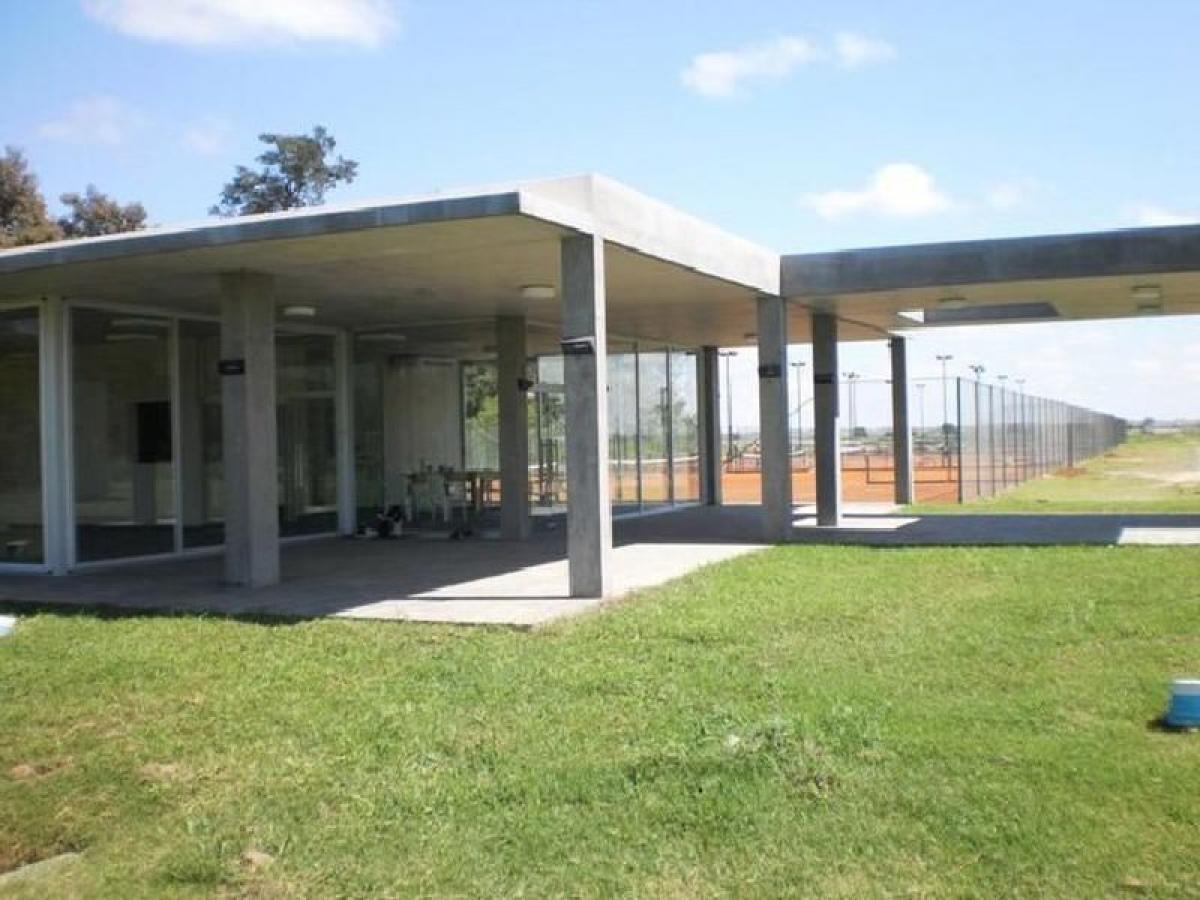  Land in Escobar, Argentina No. 118267