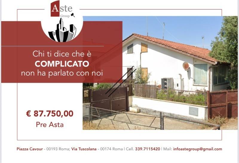 Villa T4 em Ardea, Italy N.º 349160