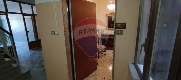 5 rooms Apartment in Enna, Italy No. 258429 2