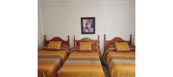 3 Schlafzimmer Haus in Alcaucin, Spain, Nr. 144833 9