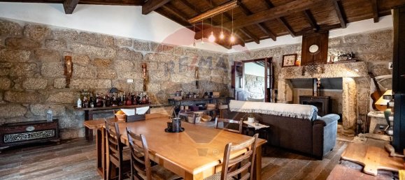 5 bedrooms House in Coimbra, Portugal No. 23586 23