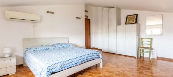 Apartamento de 4 habitaciónes en Cagliari, Italy No. 263005 16