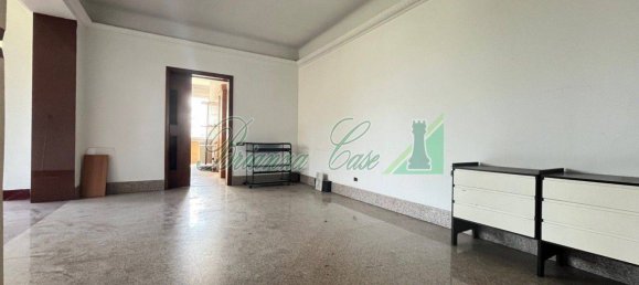 6 bedrooms Apartment in Usmate Velate, Italy No. 327103 8
