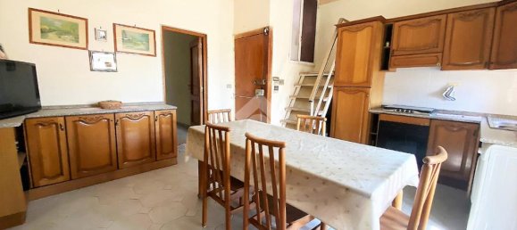 Квартира с 2 спальнями в Альтамура, Италия № 128804 3