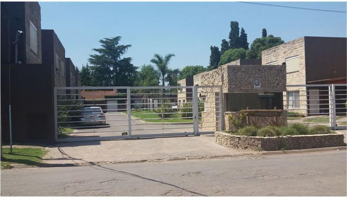 Casa T3 em Malvinas Argentinas, Argentina N.º 5790