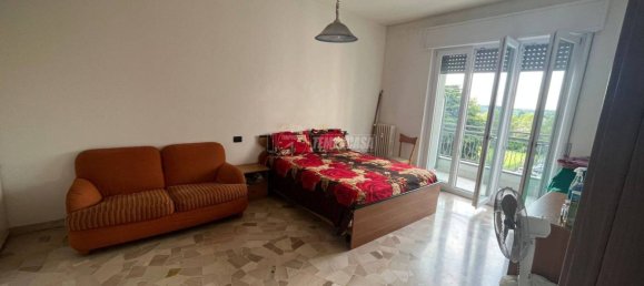 2 bedrooms Apartment in Olgiate Comasco, Italy No. 90278 4