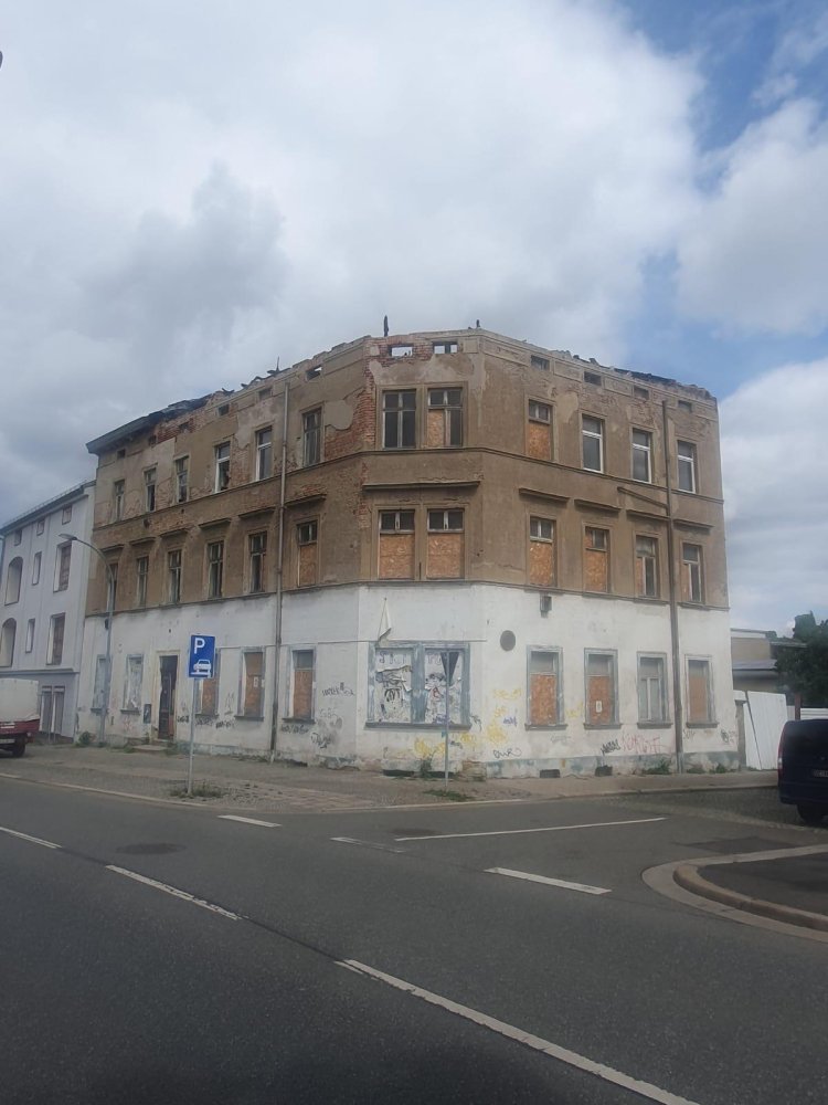 20 chambres Bâtiment à Burgenlandkreis, Germany No. 263134