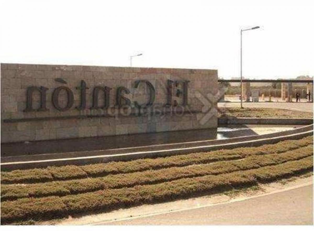  Land in Escobar, Argentina No. 111617