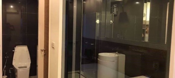 1 bedroom Condo in Khlong Toei, Thailand No. 9681 9