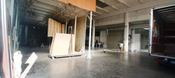 1000m² Warehouse in Lazzate, Italy No. 359784 7