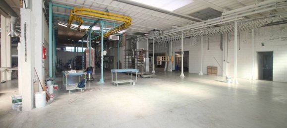 1000m² Warehouse in Lazzate, Italy No. 359784 14