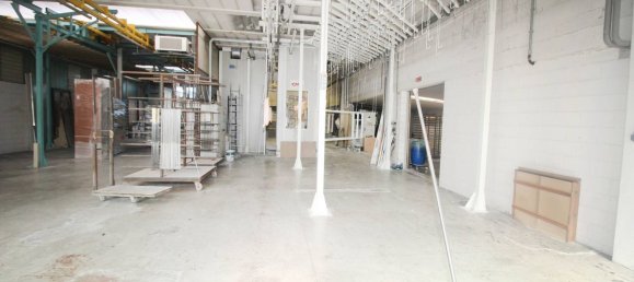 1000m² Warehouse in Lazzate, Italy No. 359784 17