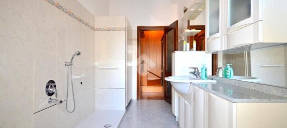 Villa T2 em Caronno Pertusella, Italy N.º 78809 22