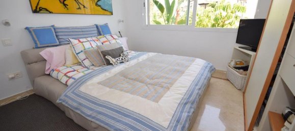 Apartamento de 3 dormitorios en Estepona, Spain No. 147413 23