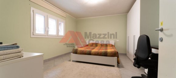 5 rooms Apartment in Ravenna, Italy No. 33005 10