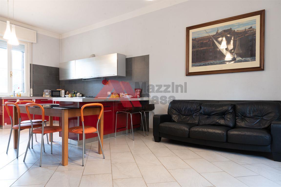 5 rooms Apartment in Ravenna, Italy No. 33005