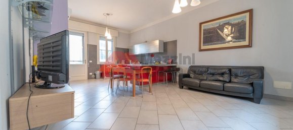 5 rooms Apartment in Ravenna, Italy No. 33005 6