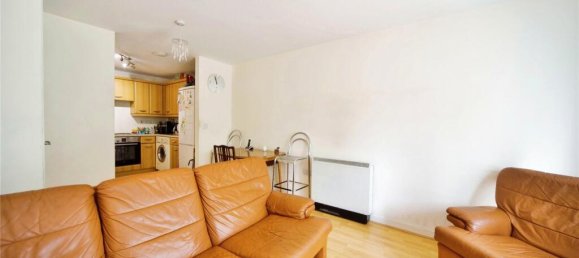 Apartamento de 2 dormitorios en Enfield, United Kingdom No. 11532 6