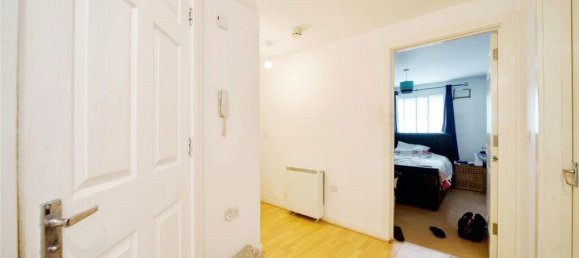 Apartamento de 2 dormitorios en Enfield, United Kingdom No. 11532 9