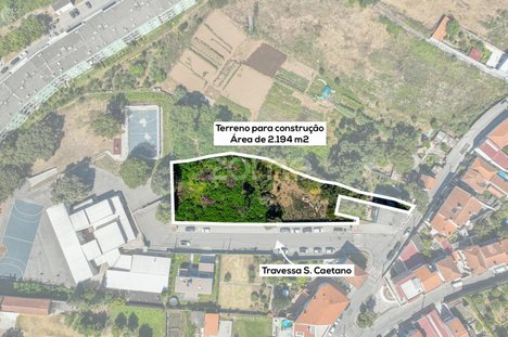 1755m² Land in Rio Tinto, Portugal No. 136909