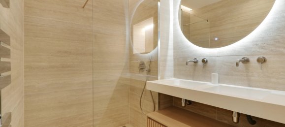 4 bedrooms Apartment in Paris, France No. 345042 11