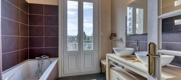 Замки и поместья с 7 спальнями в Эпувиль, Франция № 208456 4