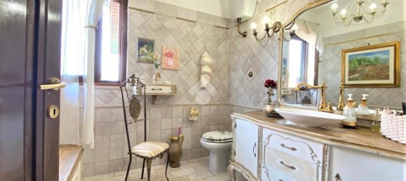 6 rooms Villa in Guidonia Montecelio, Italy No. 7062 71