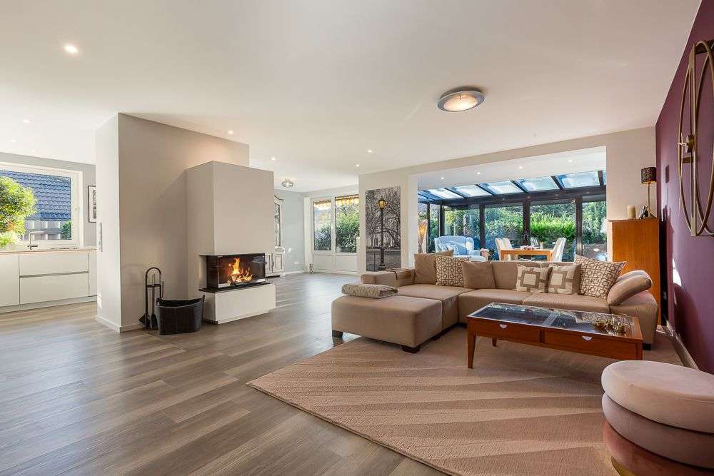 6غرفة منزل في Harburg, Germany رقم 128040