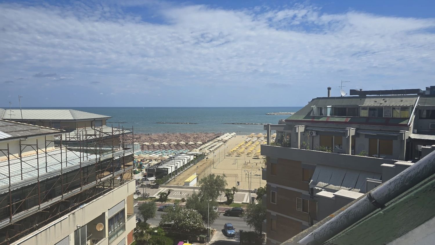 4 bedrooms Apartment in Pescara, Italy No. 387702