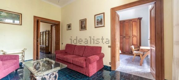 5 bedrooms Apartment in Rome, Italy No. 342874 3
