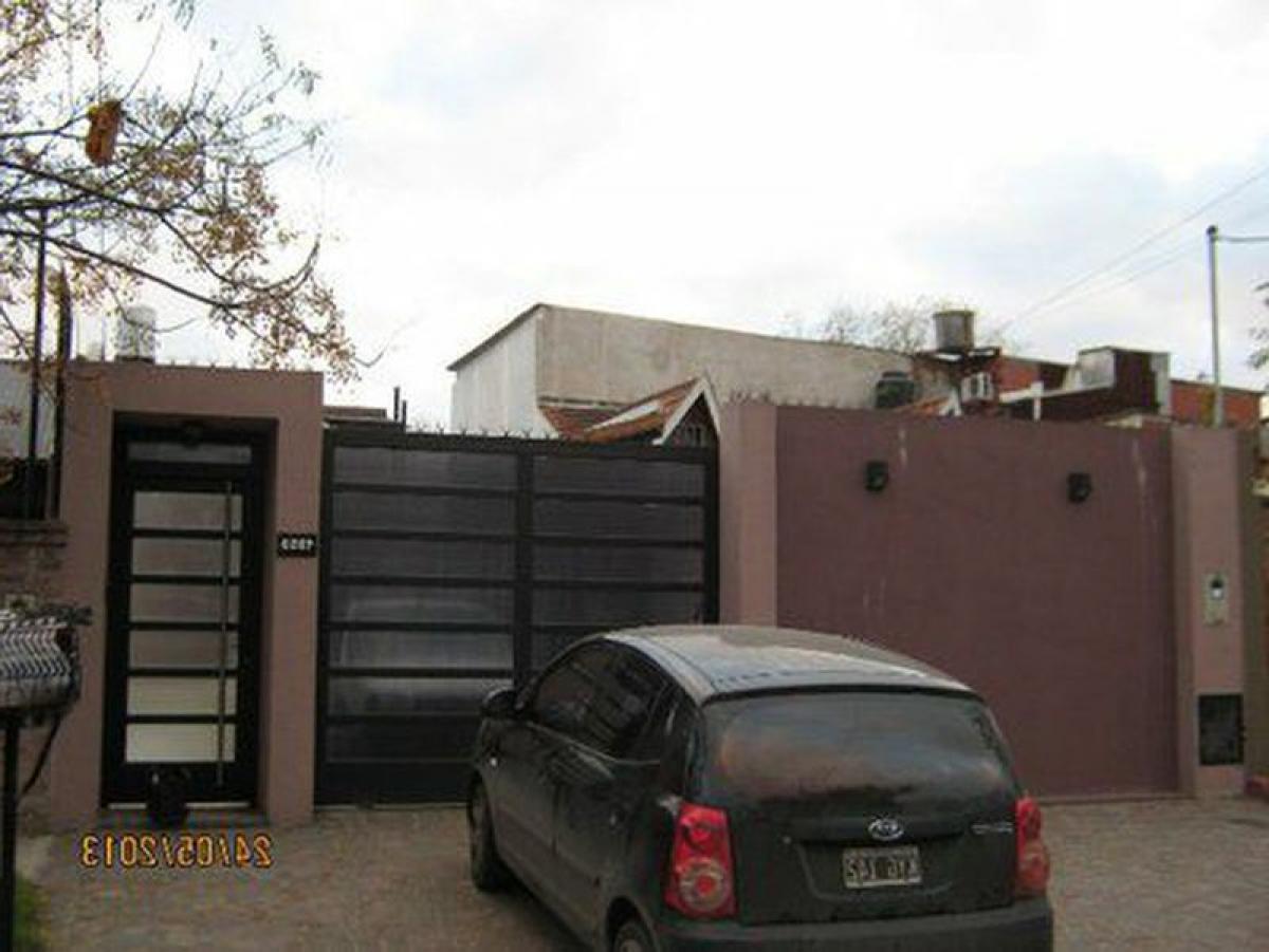 4 chambres Maison à Almirante Brown, Argentina No. 97330