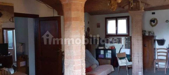 5 bedrooms House in Carpi, Italy No. 218649 2