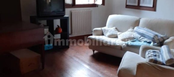 5 bedrooms House in Carpi, Italy No. 218649 7