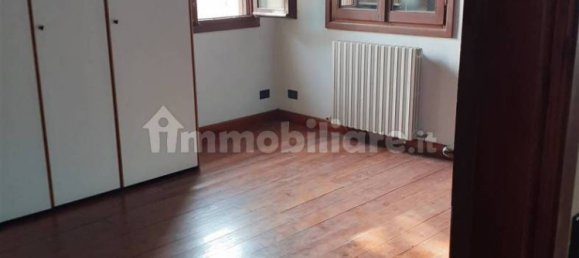 5 bedrooms House in Carpi, Italy No. 218649 4