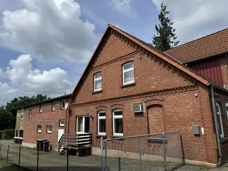 15غرفة بناية في Uelzen, Germany رقم 219811