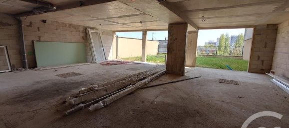 206m² Building in Fontenay-sous-Bois, France No. 162238 6