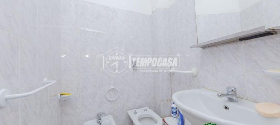 4 rooms House in Zinasco, Italy No. 40291 9