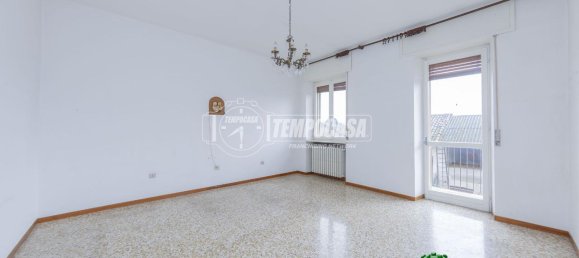 4 rooms House in Zinasco, Italy No. 40291 12