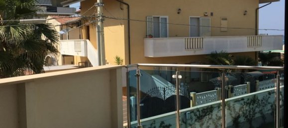 3 rooms Duplex in Francavilla al Mare, Italy No. 153417 14