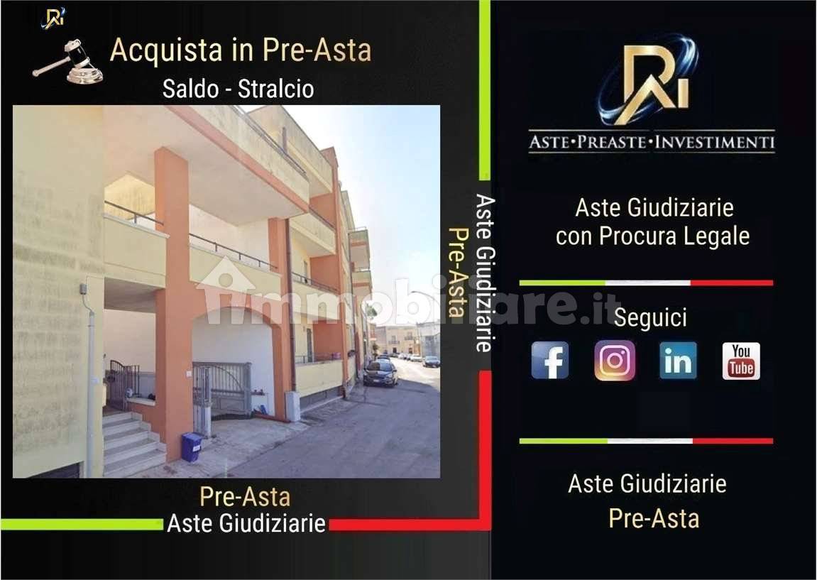 4-salle Appartement à Poggiardo, Italy No. 35457