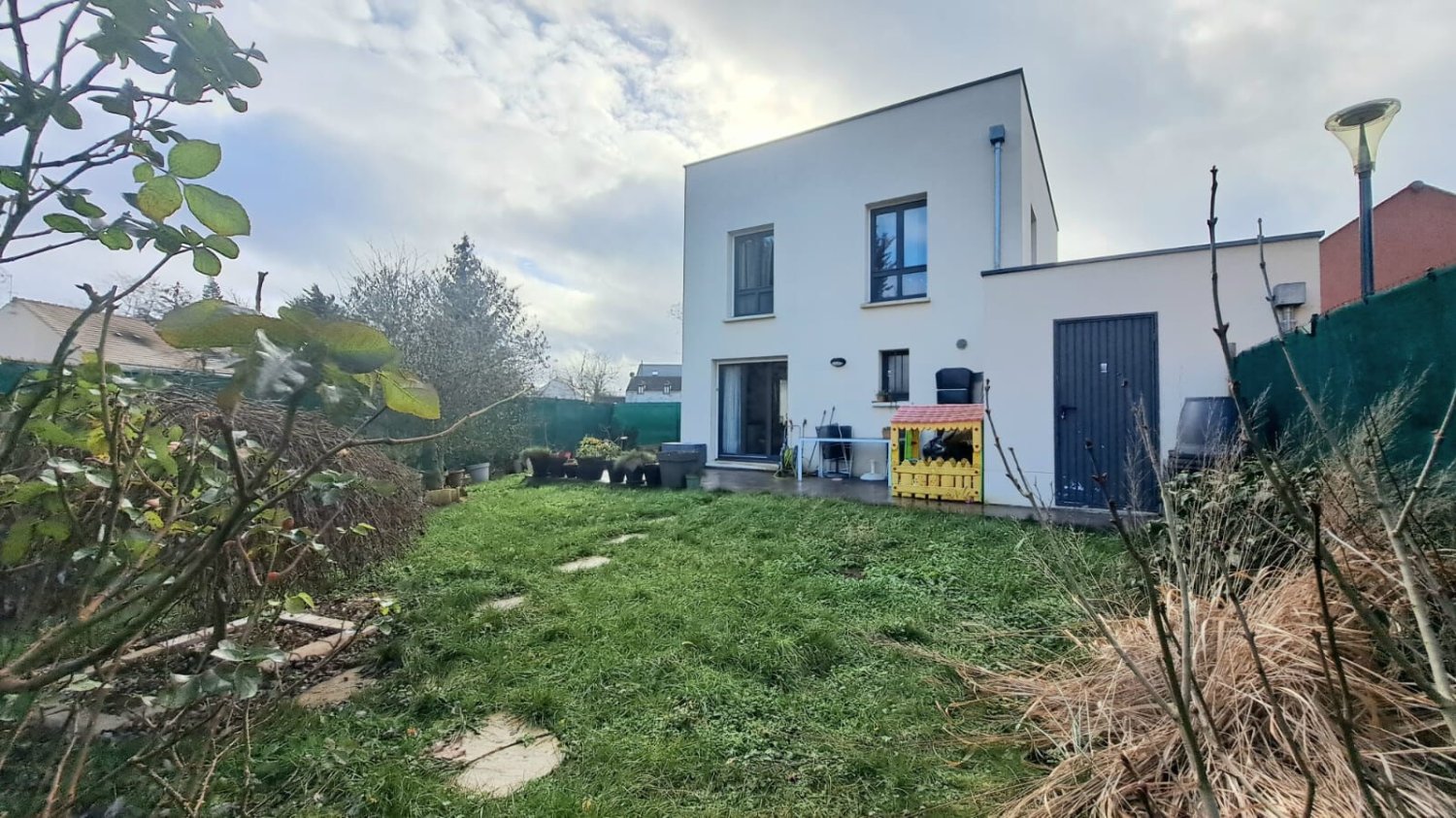 4 bedrooms House in Viarmes, France No. 147094