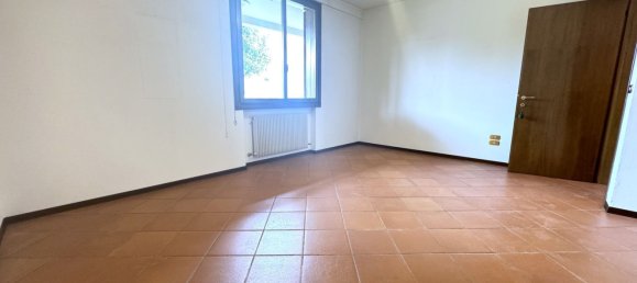 8 rooms House in Conegliano, Italy No. 161530 19