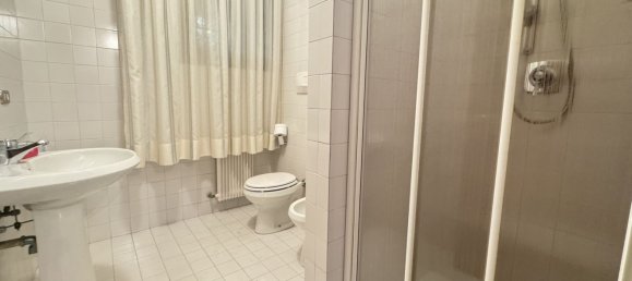 8 rooms House in Conegliano, Italy No. 161530 17