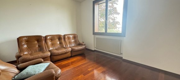 8 rooms House in Conegliano, Italy No. 161530 5