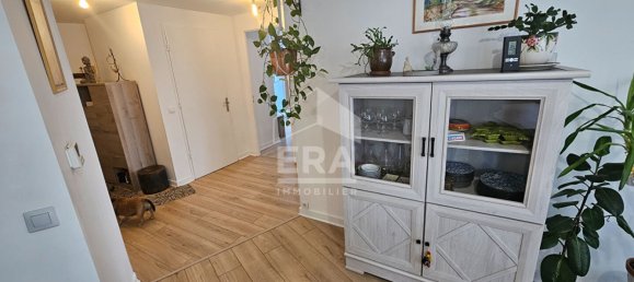 3 bedrooms Apartment in Neuilly-sur-Marne, France No. 184595 2